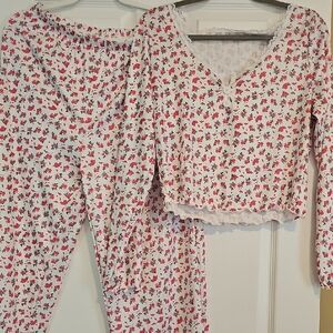 NWOT Floral Pajama Set And Pink Accessories